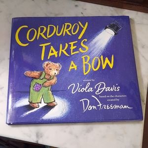 ⭐️ NWOT- Corduroy Takes a Bow Hardcover ⭐️
